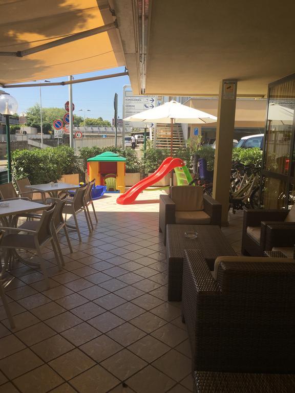 Hotel City Rimini Exterior photo